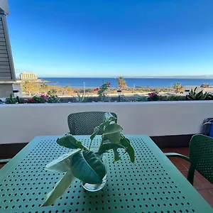 https://seafront-medano-marina-view.in-canary-islands.com